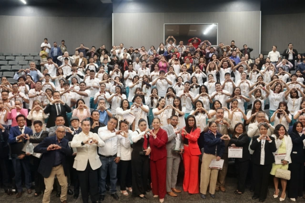 Reconoce COBAEP talento y excelencia de 94 estudiantes